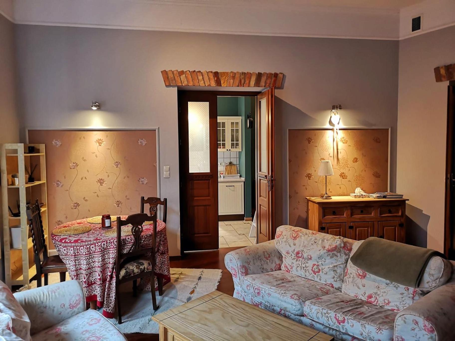 Charlotte Apartment Тарнув Экстерьер фото