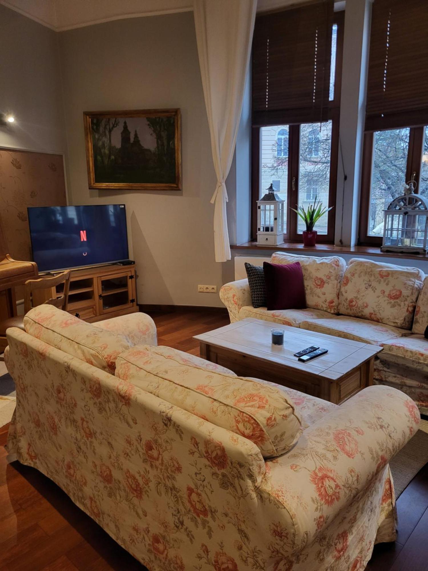 Charlotte Apartment Тарнув Экстерьер фото